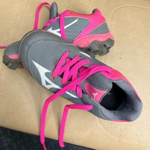 Little girl tball cleats, toddler size 11